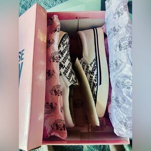 Juicy Logo Sneakers Women's Shoes Slip-On Vintage Sz 7 Preppy Designer Y2K w/Box